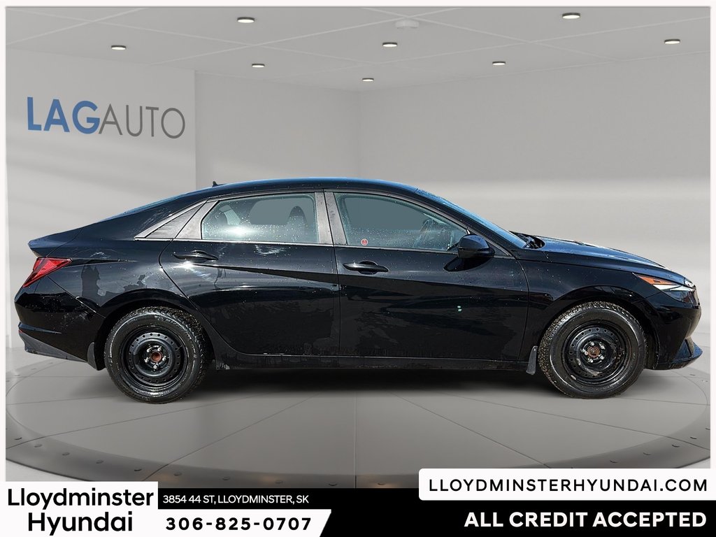 2021 Hyundai Elantra Essential in Lloydminster, Saskatchewan - 4 - w1024h768px