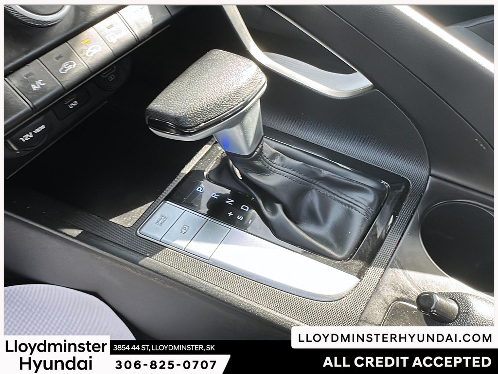 2021 Hyundai Elantra Essential in Lloydminster, Saskatchewan - 17 - w1024h768px