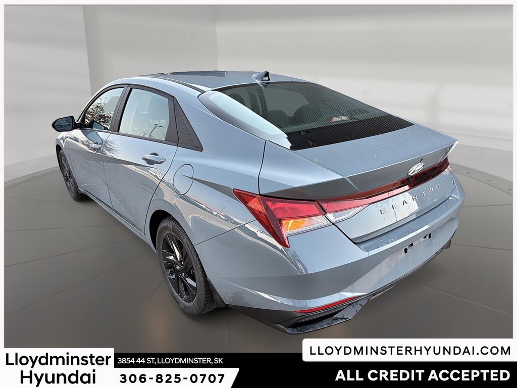 2022 Hyundai Elantra Preferred in Lloydminster, Saskatchewan - 7 - w1024h768px