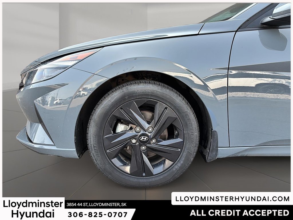 2022 Hyundai Elantra Preferred in Lloydminster, Saskatchewan - 10 - w1024h768px