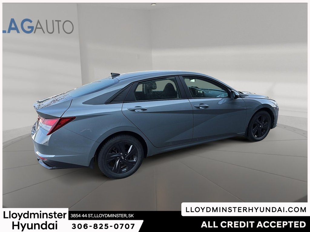 2022 Hyundai Elantra Preferred in Lloydminster, Saskatchewan - 4 - w1024h768px