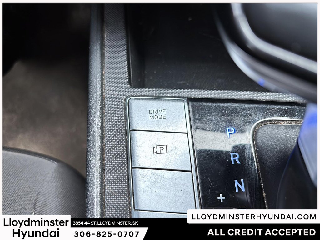 2022 Hyundai Elantra Preferred in Lloydminster, Saskatchewan - 18 - w1024h768px