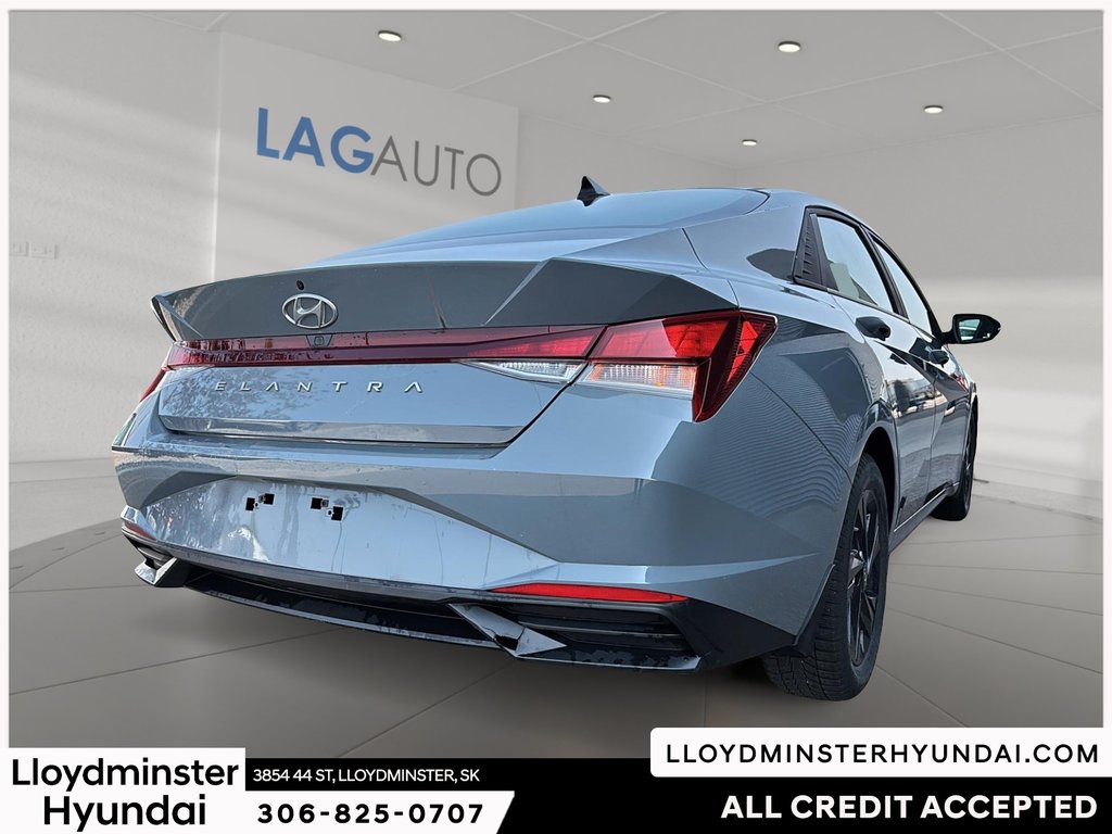 2022 Hyundai Elantra Preferred in Lloydminster, Saskatchewan - 5 - w1024h768px