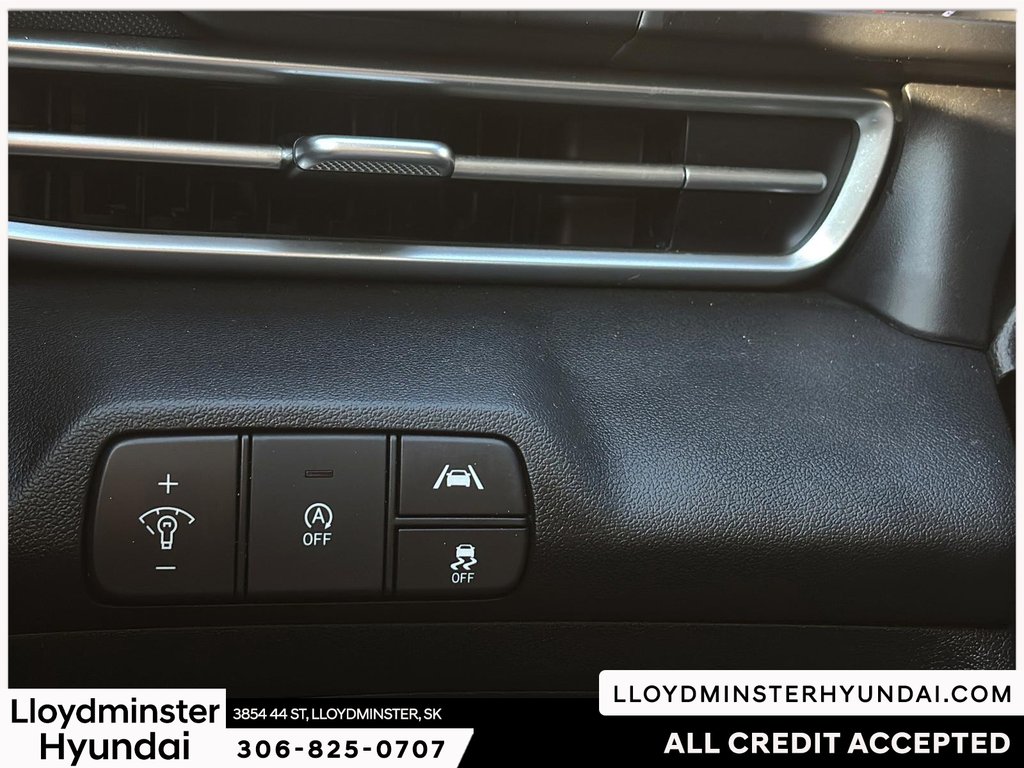 2022 Hyundai Elantra Essential in Lloydminster, Saskatchewan - 17 - w1024h768px