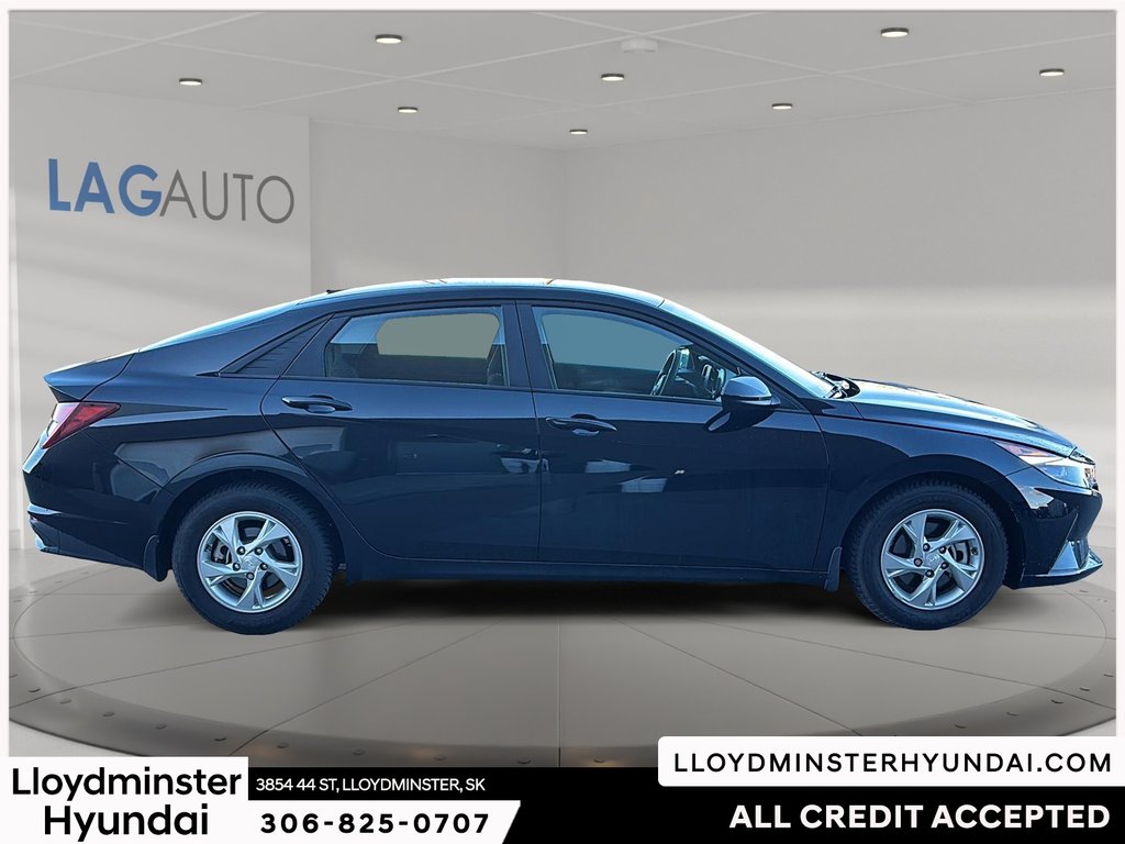 2022 Hyundai Elantra Essential in Lloydminster, Saskatchewan - 4 - w1024h768px
