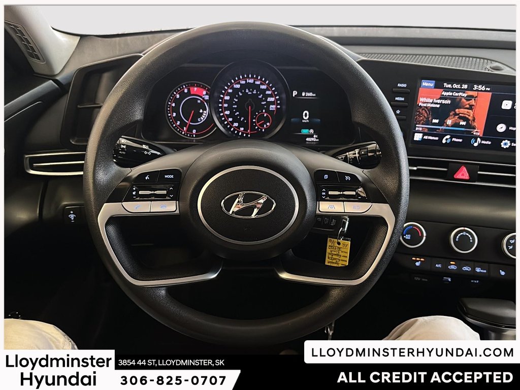 2022 Hyundai Elantra Essential in Lloydminster, Saskatchewan - 13 - w1024h768px