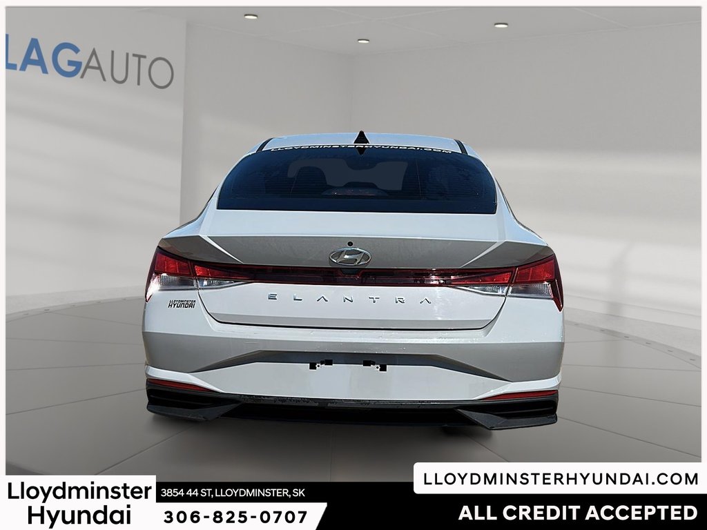 2022 Hyundai Elantra Essential in Lloydminster, Saskatchewan - 6 - w1024h768px