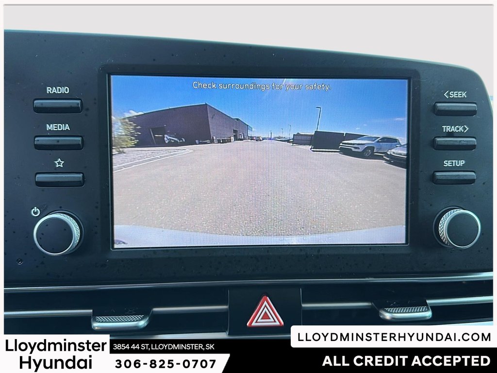2022 Hyundai Elantra Essential in Lloydminster, Saskatchewan - 19 - w1024h768px