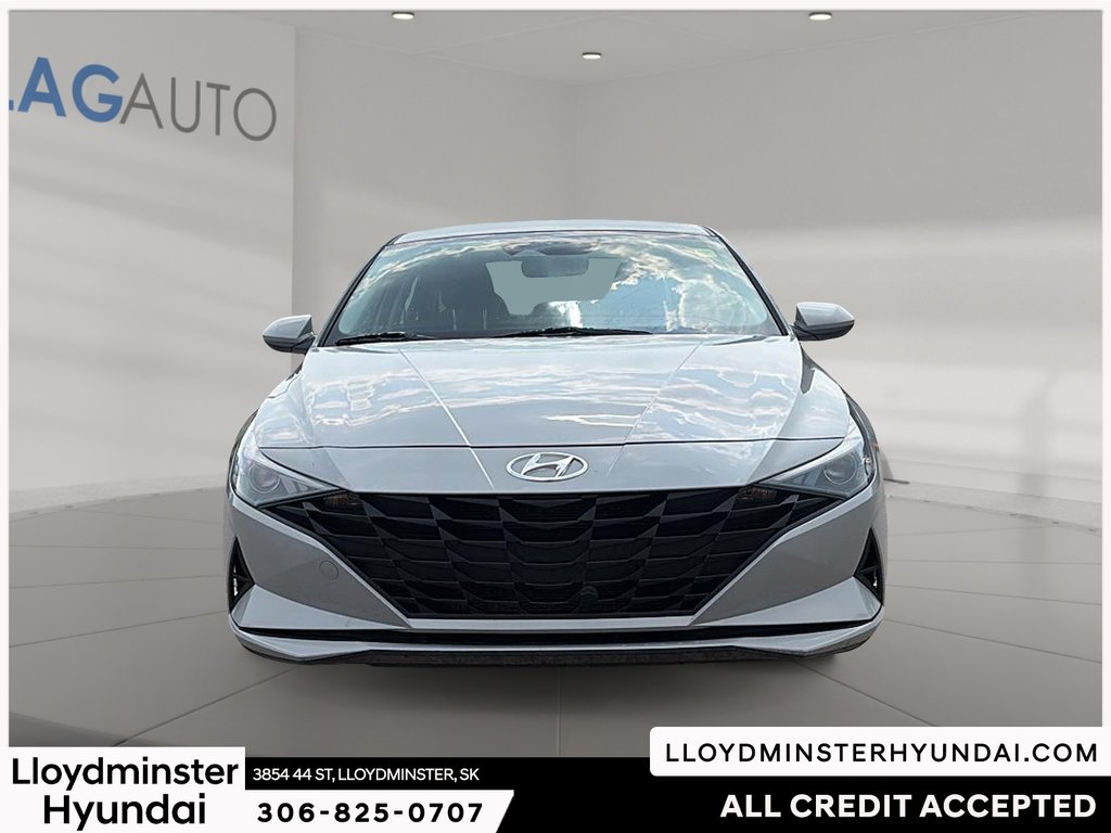 2023 Hyundai Elantra Preferred in Lloydminster, Saskatchewan - 2 - w1024h768px