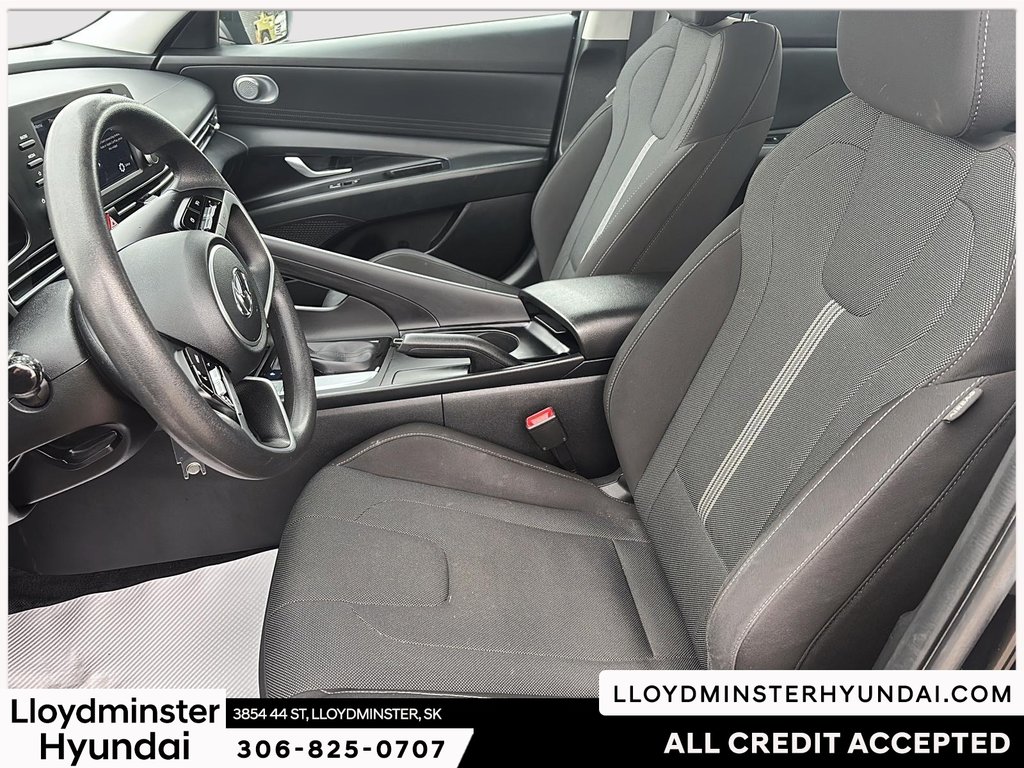 2023 Hyundai Elantra Essential in Lloydminster, Saskatchewan - 11 - w1024h768px