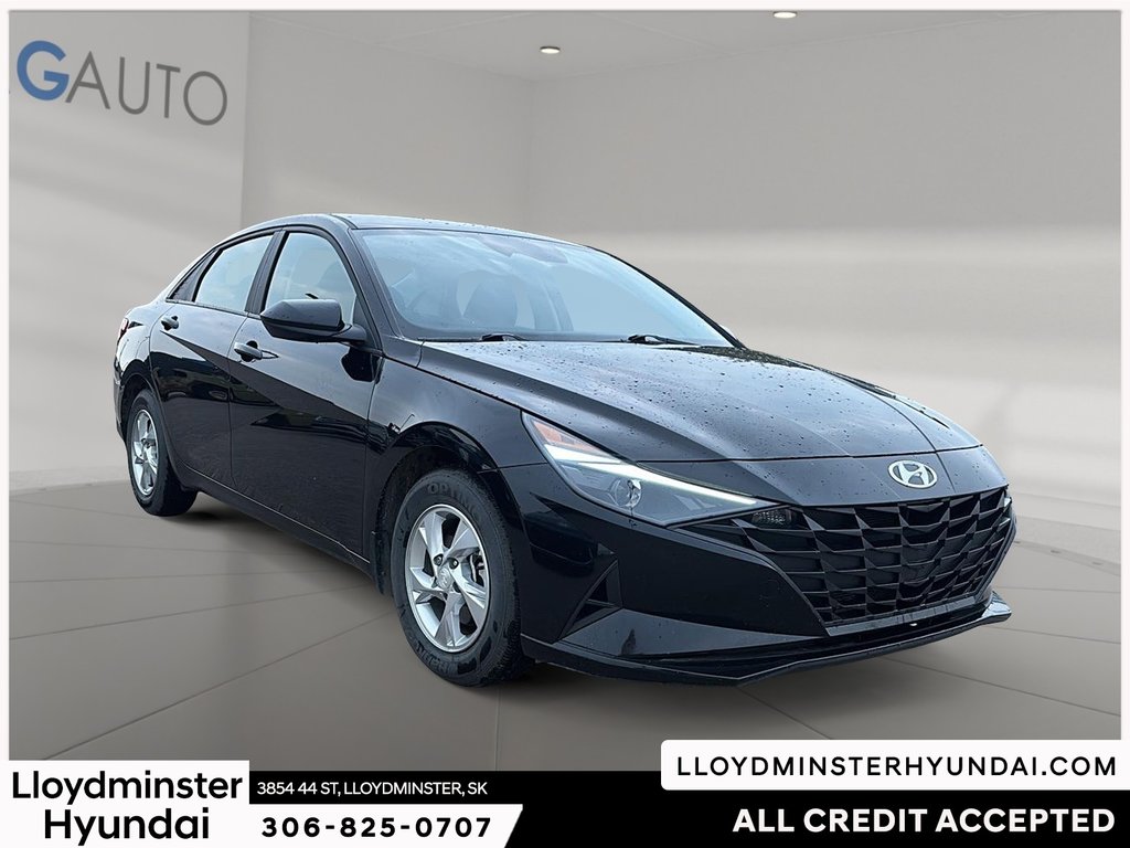2023 Hyundai Elantra Essential in Lloydminster, Saskatchewan - 3 - w1024h768px