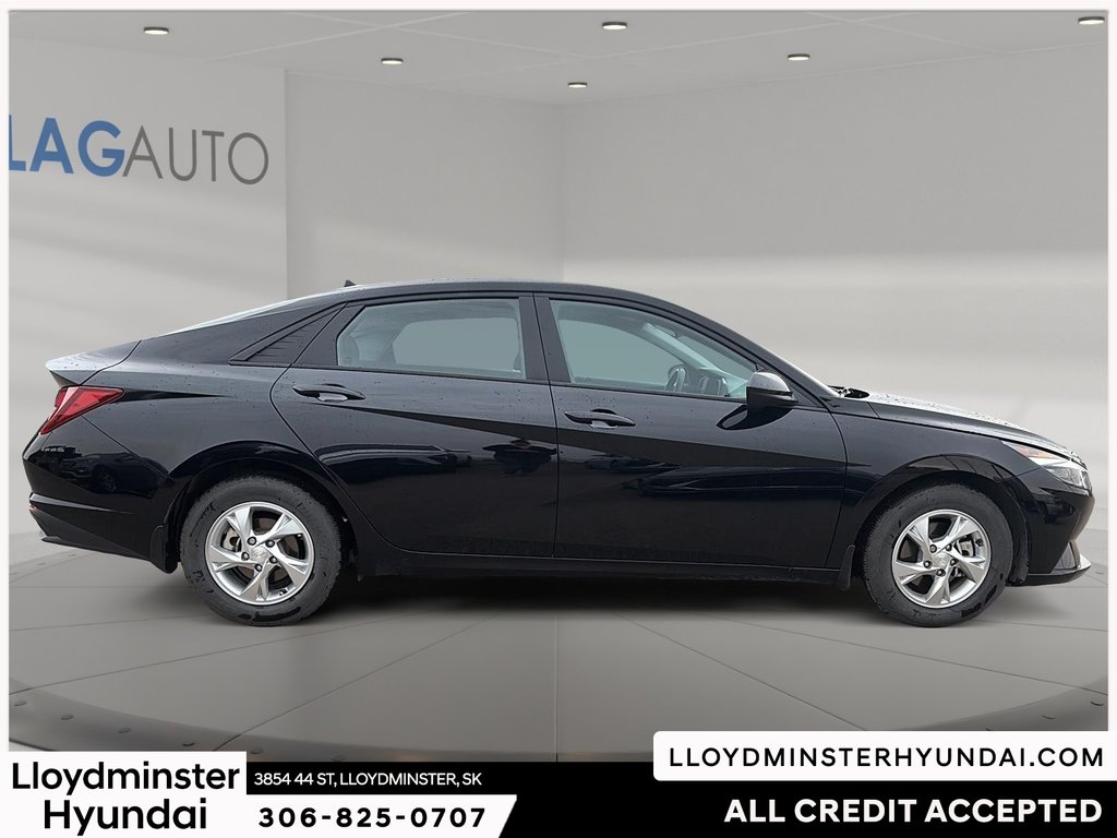 2023 Hyundai Elantra Essential in Lloydminster, Saskatchewan - 4 - w1024h768px