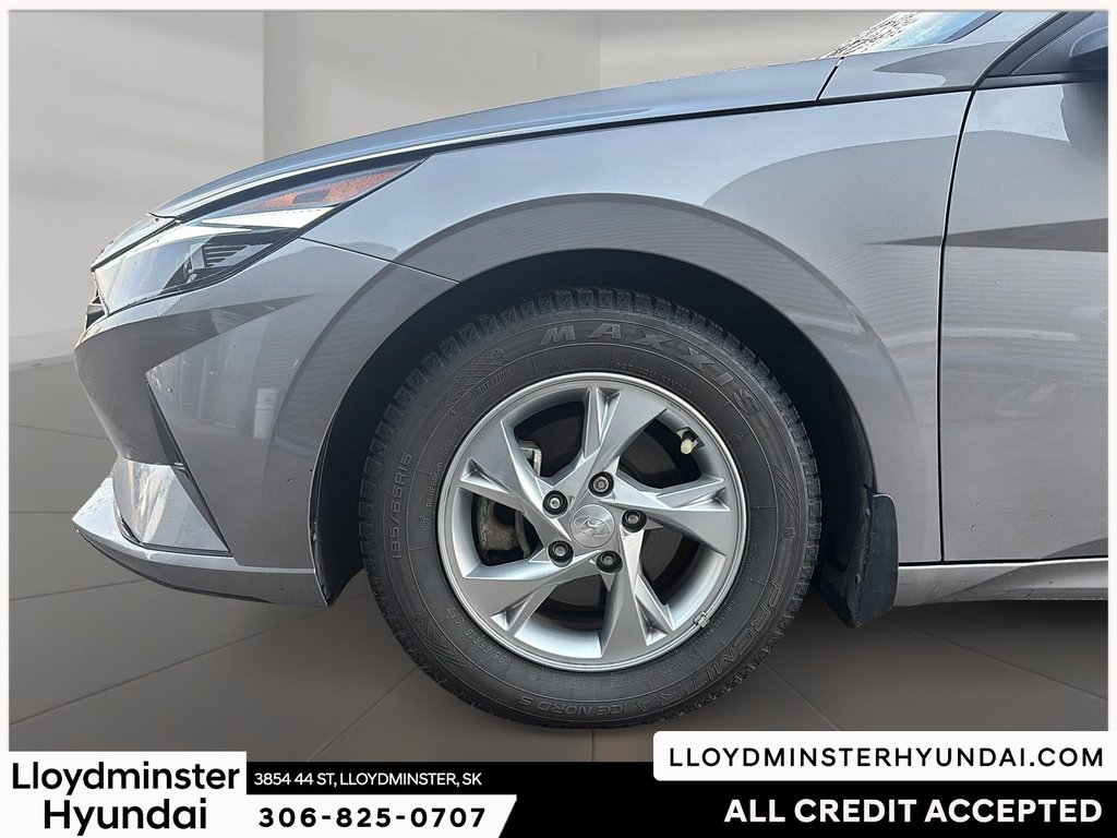 2023 Hyundai Elantra Essential in Lloydminster, Saskatchewan - 10 - w1024h768px