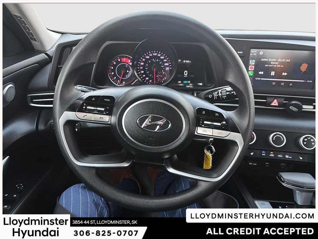 2023 Hyundai Elantra Essential in Lloydminster, Saskatchewan - 14 - w1024h768px