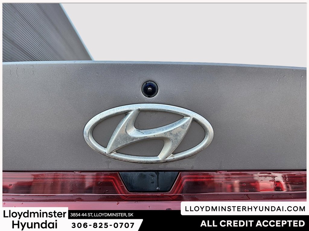 2023 Hyundai Elantra Essential in Lloydminster, Saskatchewan - 21 - w1024h768px