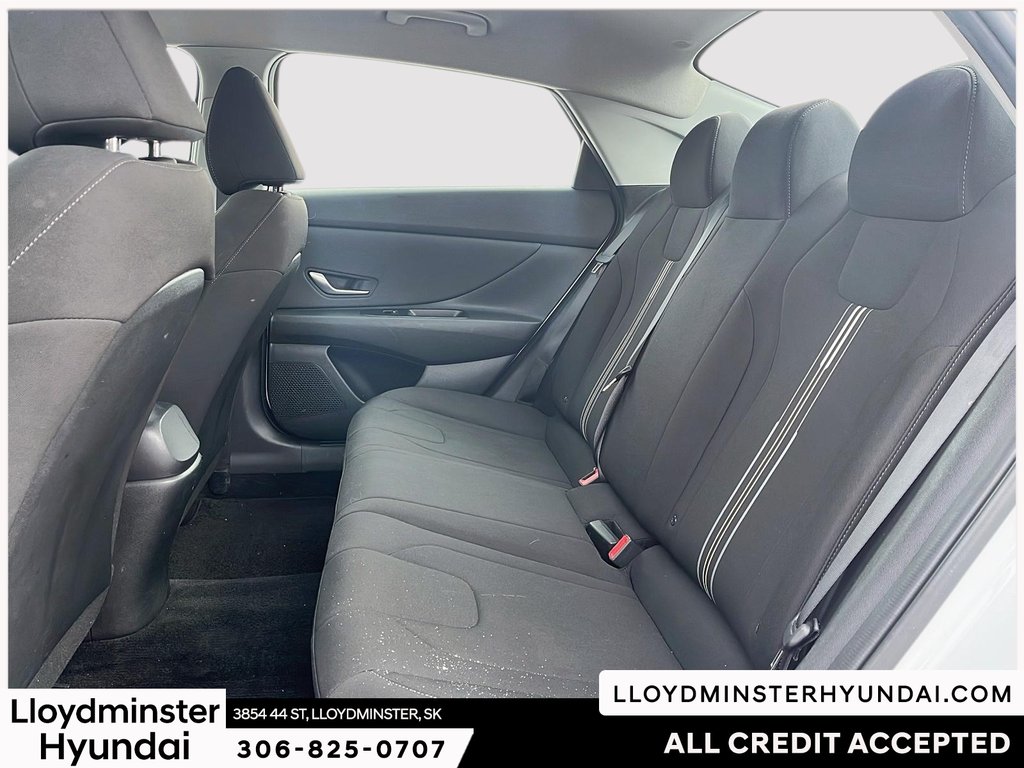 2023 Hyundai Elantra Preferred in Lloydminster, Saskatchewan - 12 - w1024h768px