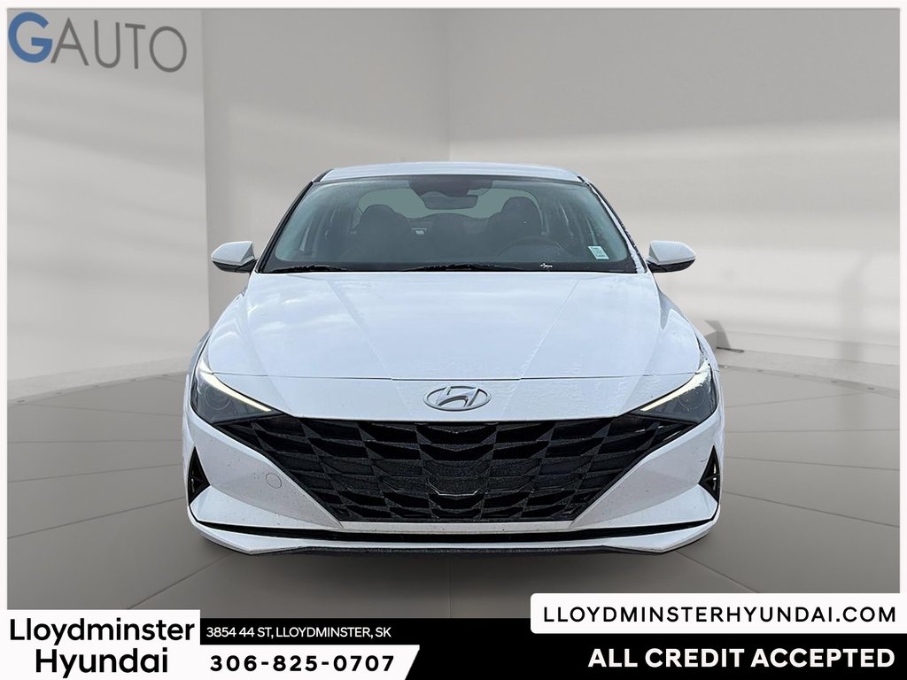 2023 Hyundai Elantra Preferred in Lloydminster, Saskatchewan - 2 - w1024h768px