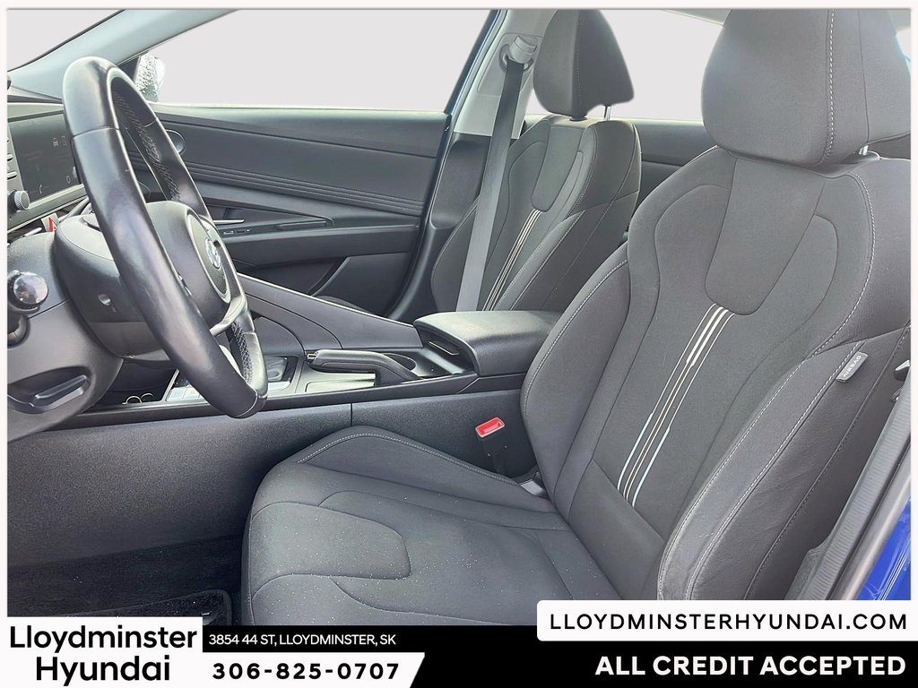 2023 Hyundai Elantra Preferred in Lloydminster, Saskatchewan - 11 - w1024h768px