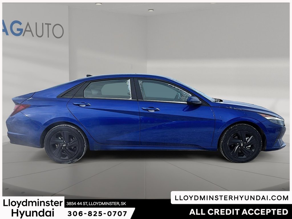 2023 Hyundai Elantra Preferred in Lloydminster, Saskatchewan - 4 - w1024h768px
