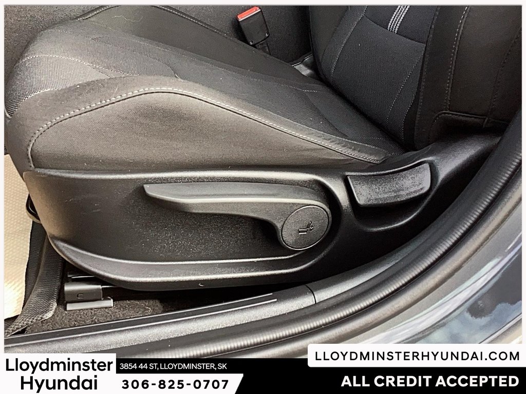 2024 Hyundai Elantra Preferred in Lloydminster, Saskatchewan - 16 - w1024h768px