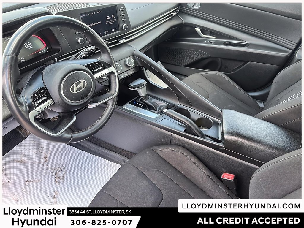 2024 Hyundai Elantra Preferred in Lloydminster, Saskatchewan - 12 - w1024h768px