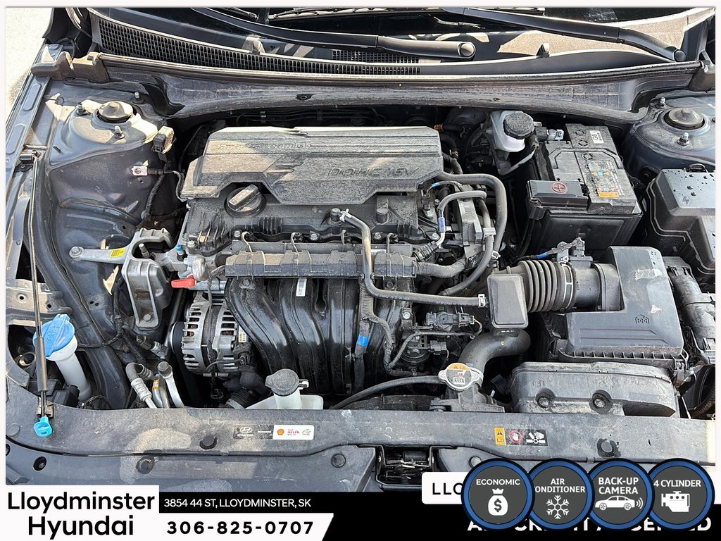 2024 Hyundai Elantra Preferred in Lloydminster, Saskatchewan - 11 - w1024h768px