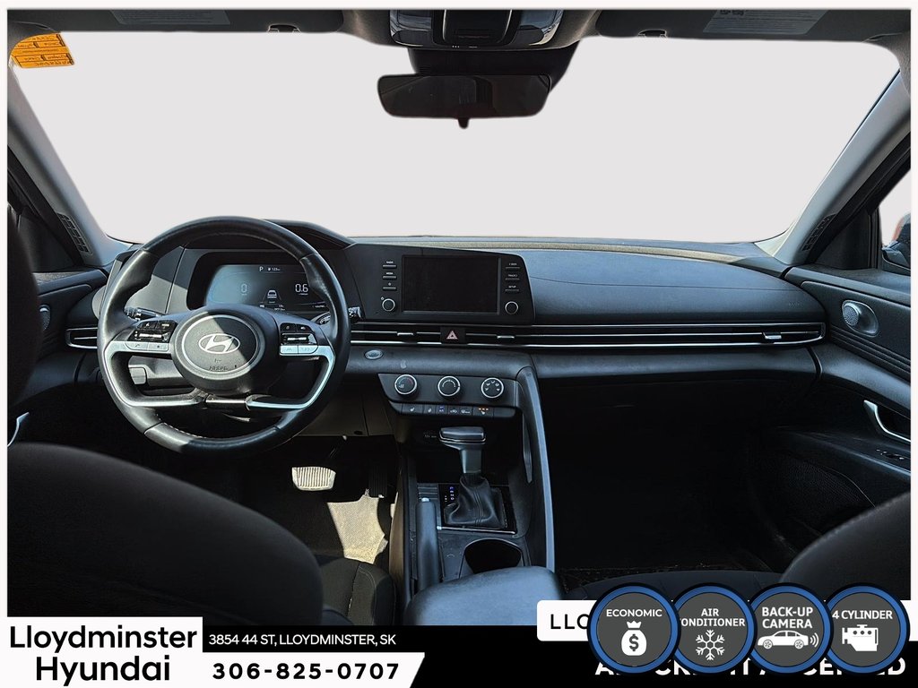 2024 Hyundai Elantra Preferred in Lloydminster, Saskatchewan - 13 - w1024h768px
