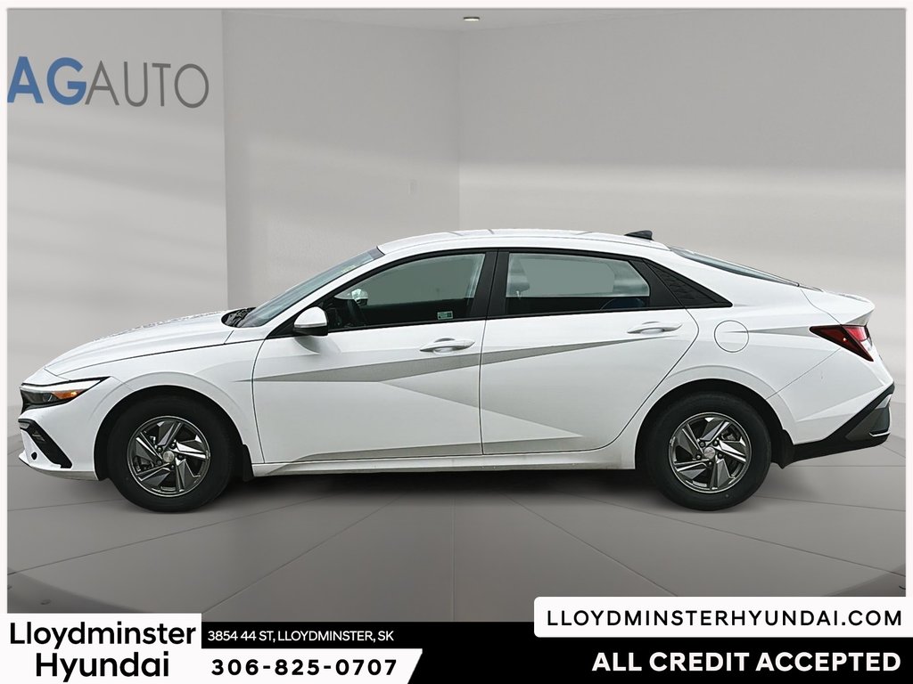 2024 Hyundai Elantra Preferred in Lloydminster, Saskatchewan - 9 - w1024h768px