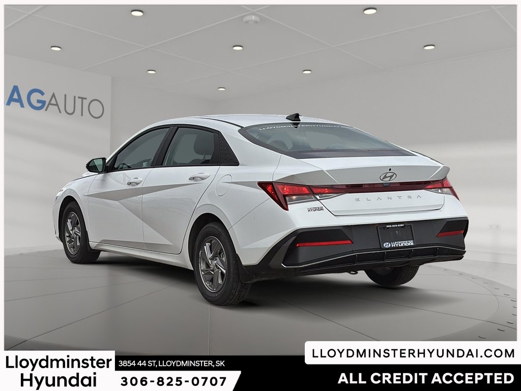 2024 Hyundai Elantra Preferred in Lloydminster, Saskatchewan - 8 - w1024h768px