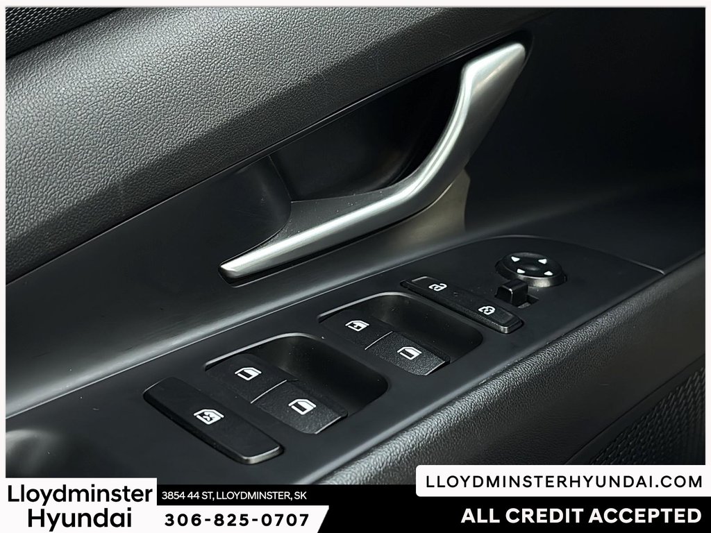 2024 Hyundai Elantra Preferred in Lloydminster, Saskatchewan - 13 - w1024h768px