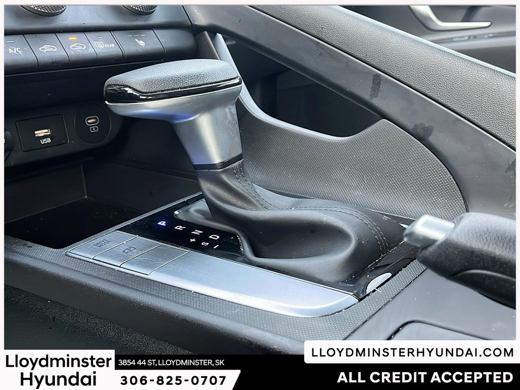 2024 Hyundai Elantra Essential in Lloydminster, Saskatchewan - 18 - w1024h768px