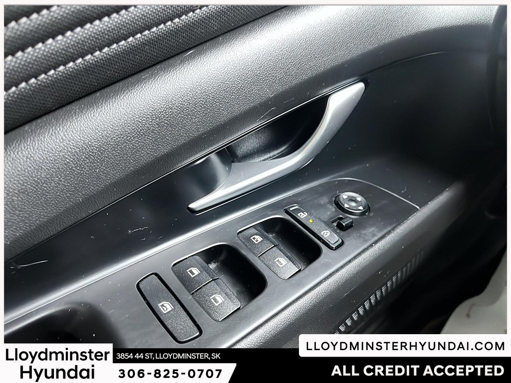 2024 Hyundai Elantra Preferred in Lloydminster, Saskatchewan - 14 - w1024h768px