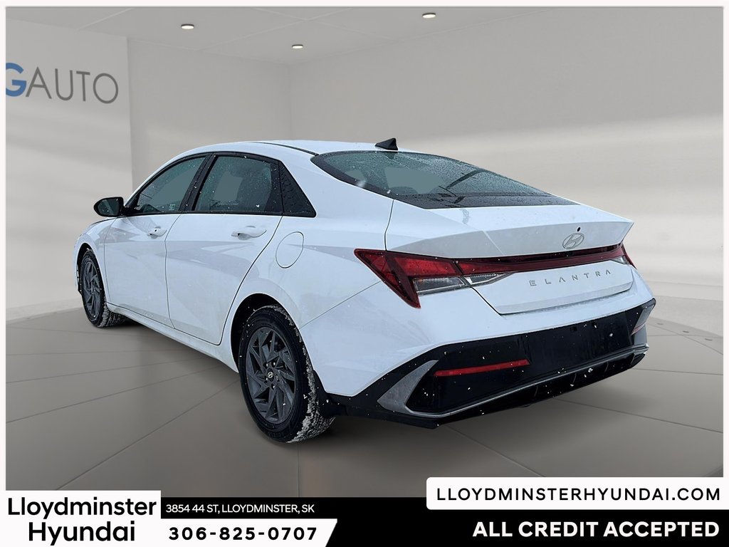 2024 Hyundai Elantra Preferred in Lloydminster, Saskatchewan - 7 - w1024h768px