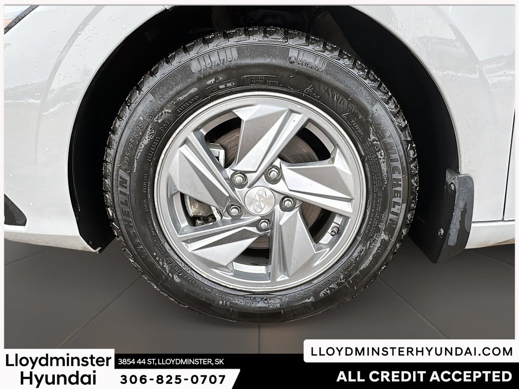 2024 Hyundai Elantra Preferred in Lloydminster, Saskatchewan - 10 - w1024h768px