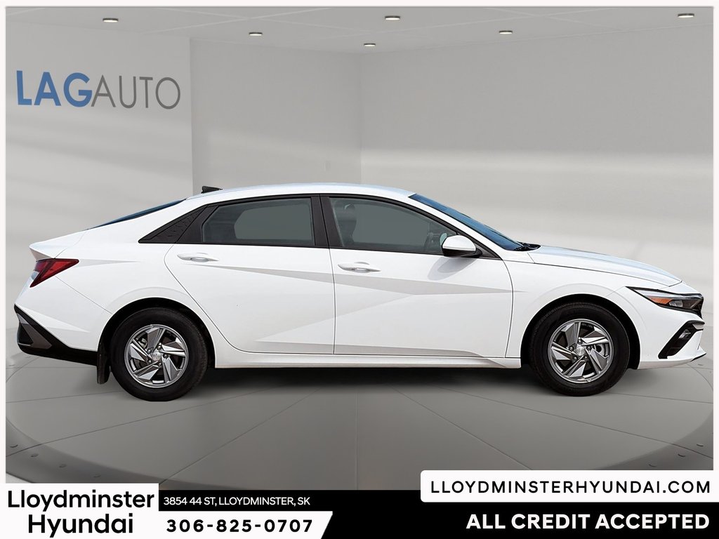 2024 Hyundai Elantra Preferred in Lloydminster, Saskatchewan - 4 - w1024h768px