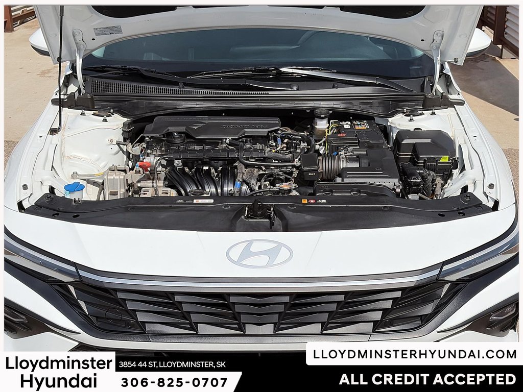 2024 Hyundai Elantra Preferred in Lloydminster, Saskatchewan - 14 - w1024h768px