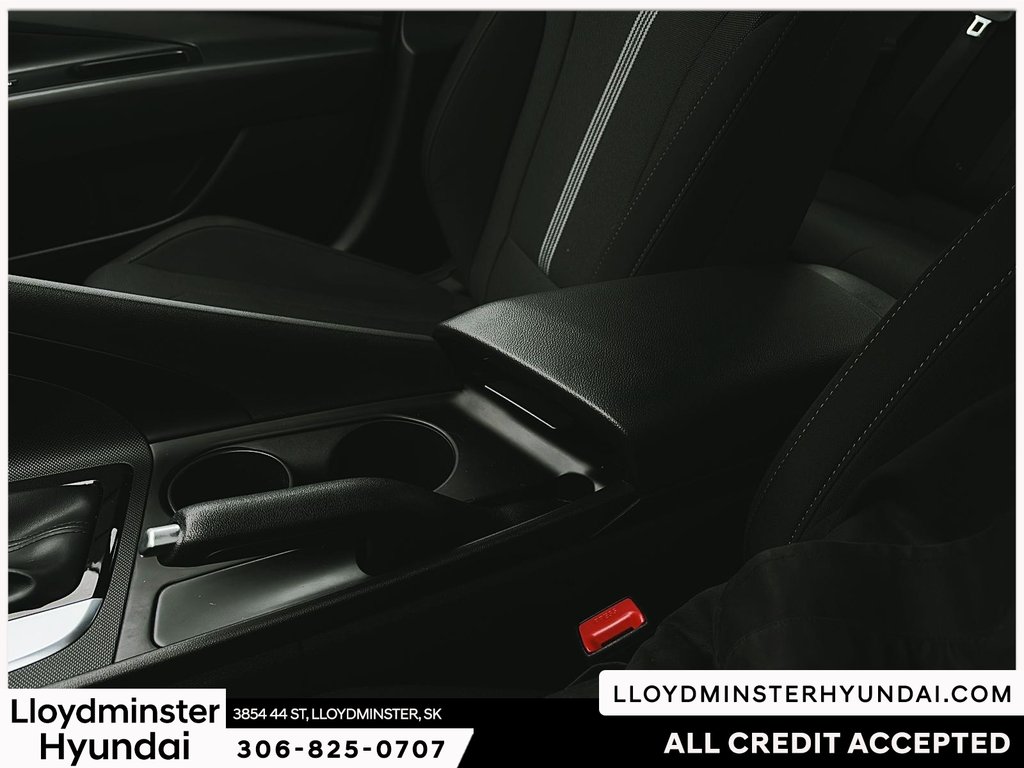 2025 Hyundai Elantra Essential in Lloydminster, Saskatchewan - 24 - w1024h768px