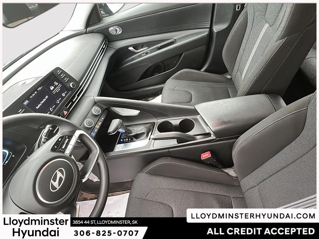2025 Hyundai Elantra Essential in Lloydminster, Saskatchewan - 10 - w1024h768px