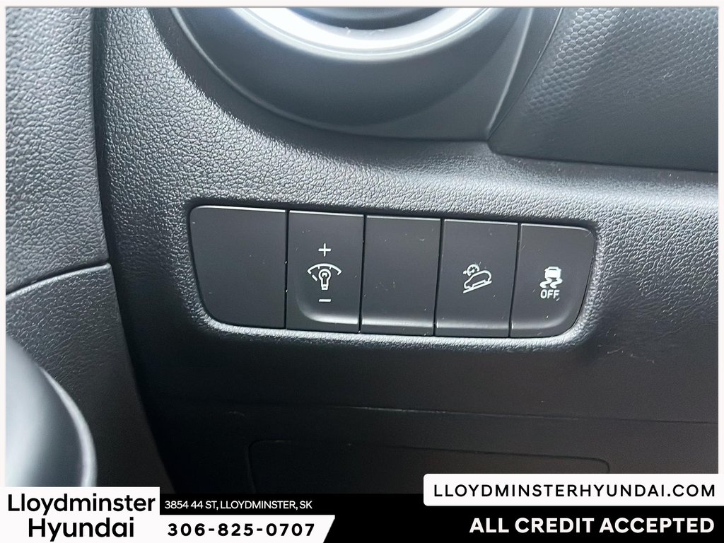 2022 Hyundai Kona 2.0L Essential in Lloydminster, Saskatchewan - 21 - w1024h768px