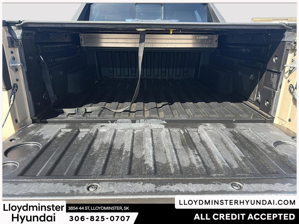 2024 Hyundai Santa Cruz Preferred in Lloydminster, Saskatchewan - 18 - w1024h768px