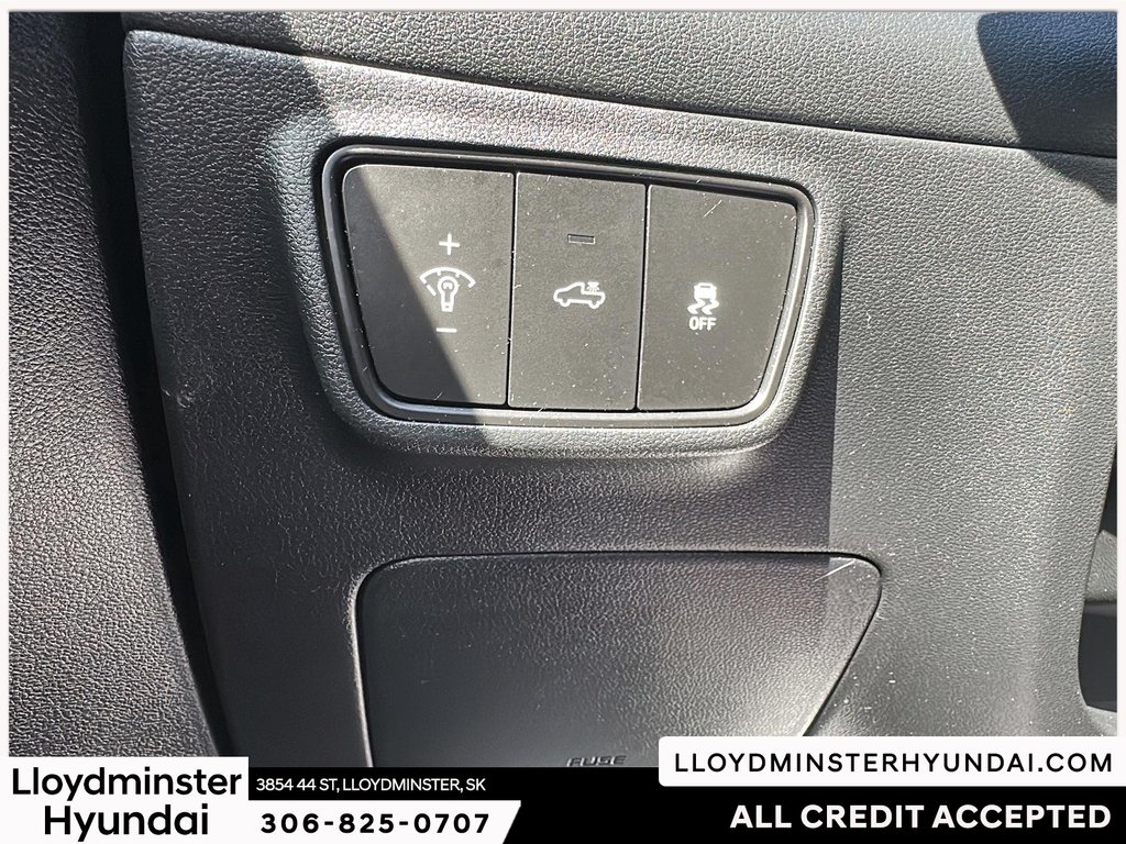 2024 Hyundai Santa Cruz Preferred in Lloydminster, Saskatchewan - 17 - w1024h768px