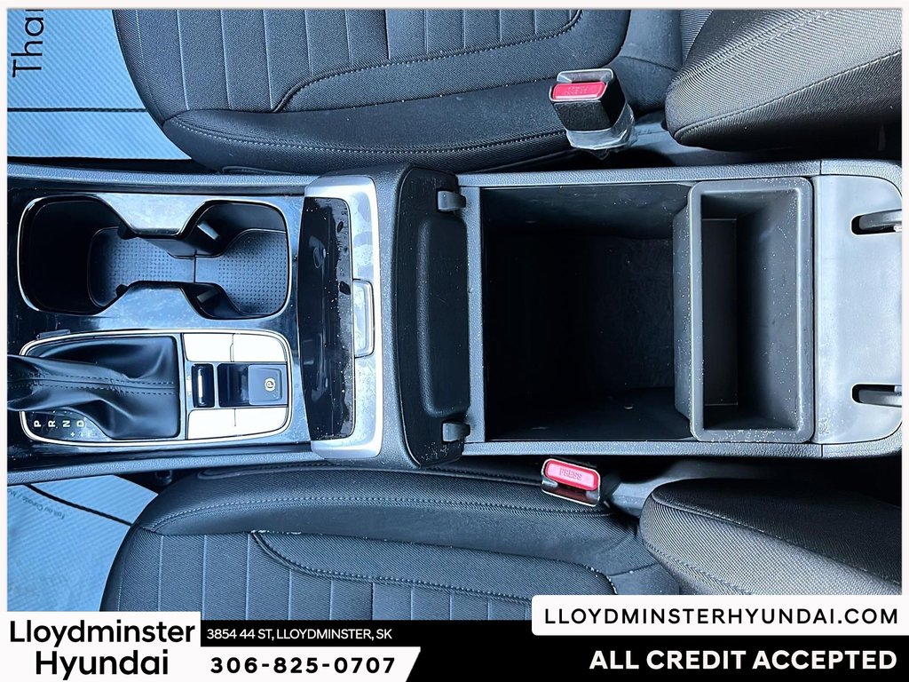 2025 Hyundai Santa Cruz Preferred in Lloydminster, Saskatchewan - 14 - w1024h768px