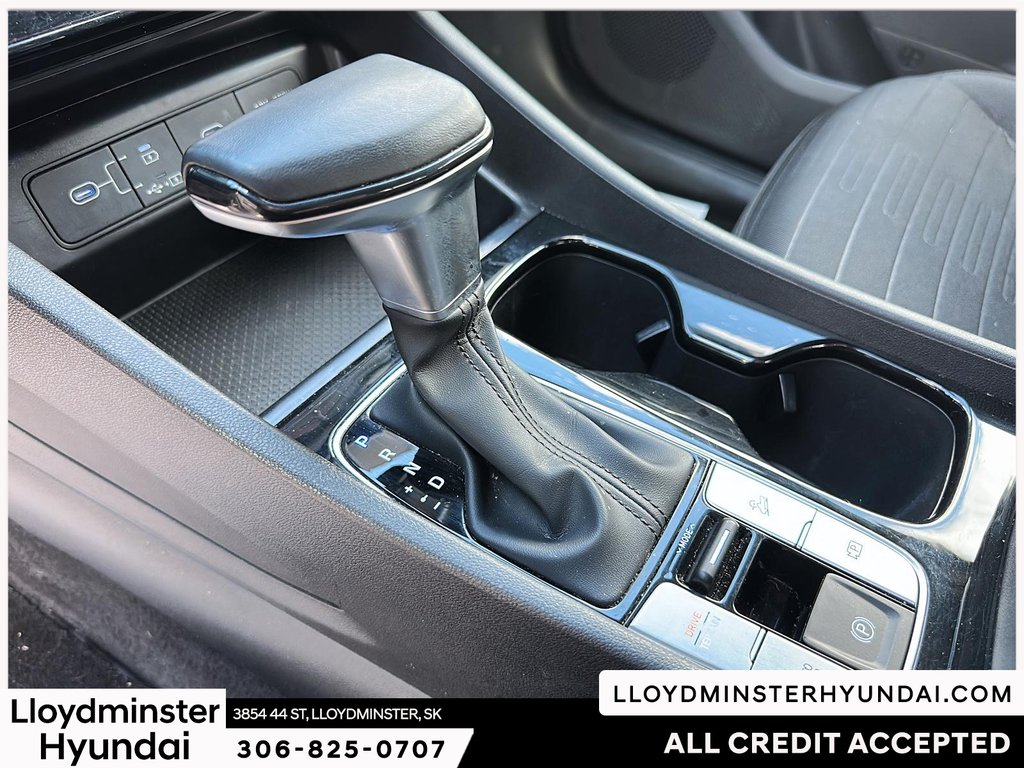 2025 Hyundai Santa Cruz Preferred in Lloydminster, Saskatchewan - 17 - w1024h768px