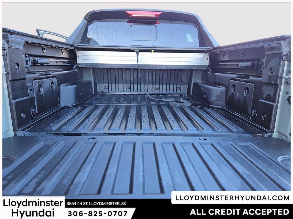 2025 Hyundai Santa Cruz Preferred in Lloydminster, Saskatchewan - 21 - w1024h768px
