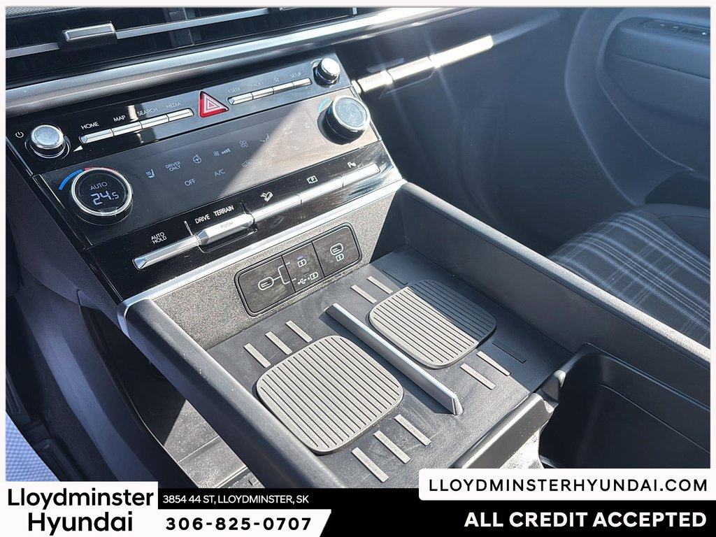 2024 Hyundai Santa Fe Hybrid Preferred in Lloydminster, Saskatchewan - 18 - w1024h768px