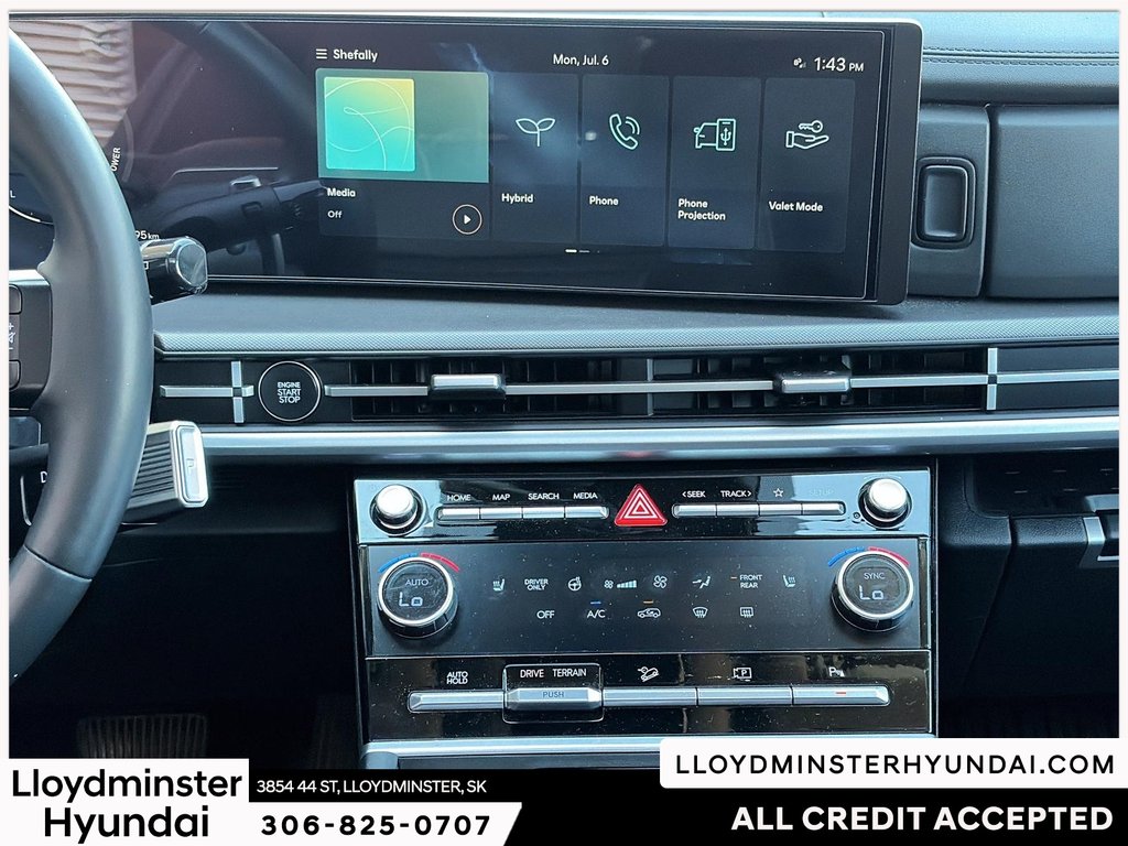 2025 Hyundai Santa Fe Hybrid Preferred w/Trend Package in Lloydminster, Saskatchewan - 26 - w1024h768px