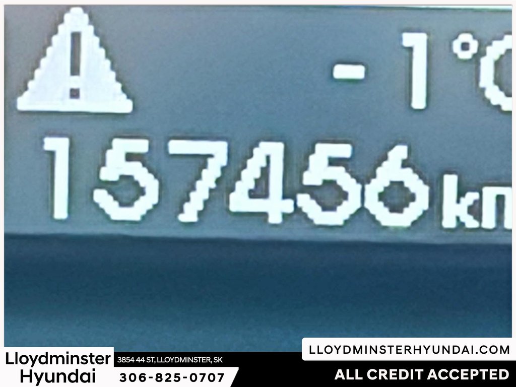 2016 Hyundai Santa Fe XL Premium in Lloydminster, Saskatchewan - 15 - w1024h768px