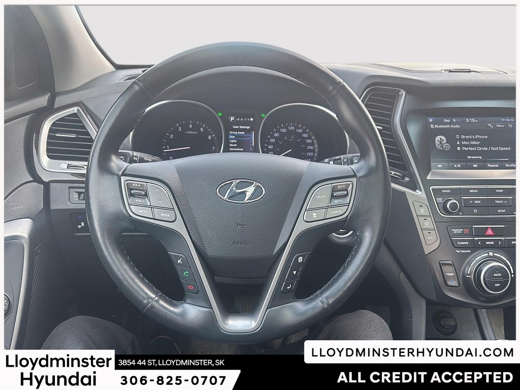2019 Hyundai Santa Fe XL Luxury in Lloydminster, Saskatchewan - 14 - w1024h768px