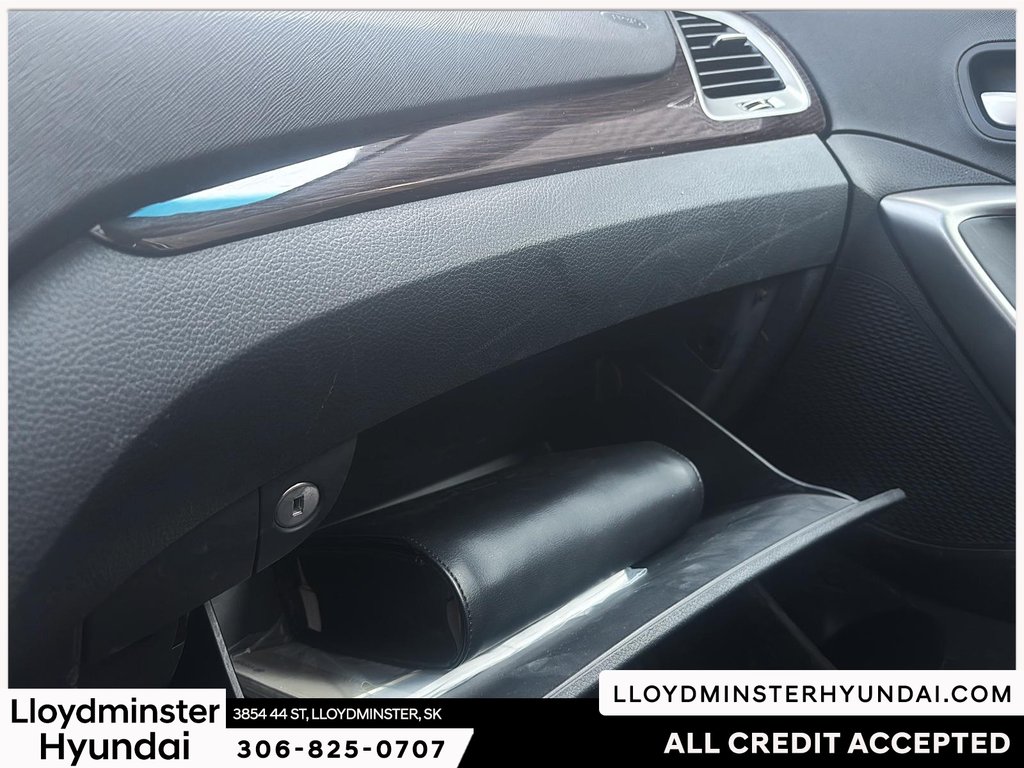 2019 Hyundai Santa Fe XL Luxury in Lloydminster, Saskatchewan - 19 - w1024h768px