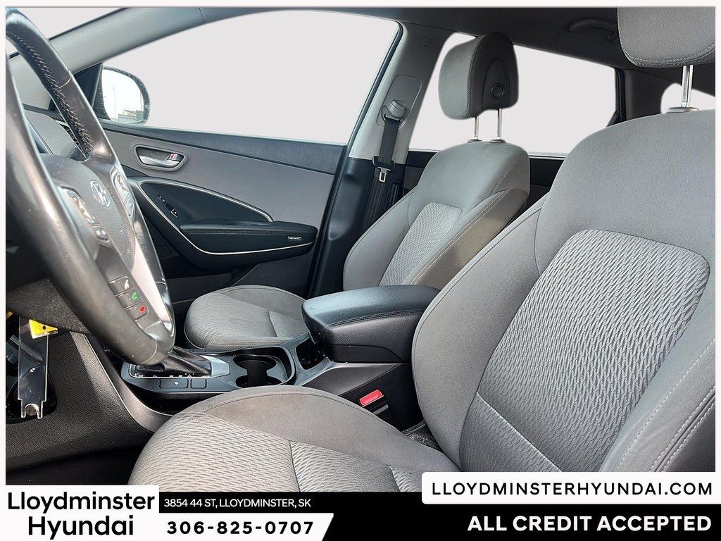 2019 Hyundai Santa Fe XL Essential in Lloydminster, Saskatchewan - 8 - w1024h768px